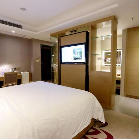 Lavande Hotel Foshan Yiwu Commodities City Εξωτερικό φωτογραφία